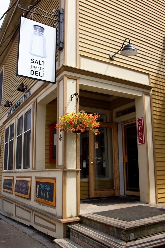 Salt Shaker Deli & Inn Lunenburg Exterior foto